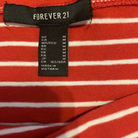 Crop top - Picture 3 of 3